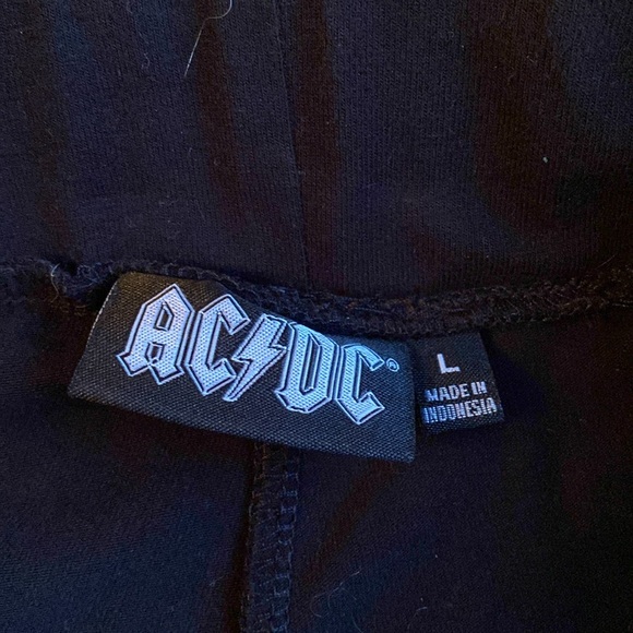 AC/DC Womens Large Black Biker Shorts Logo Stretch 2021 never used - Picture 7 of 10